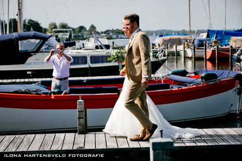 Trouwen op het water – luxe sloep 12 personen Loosdrecht